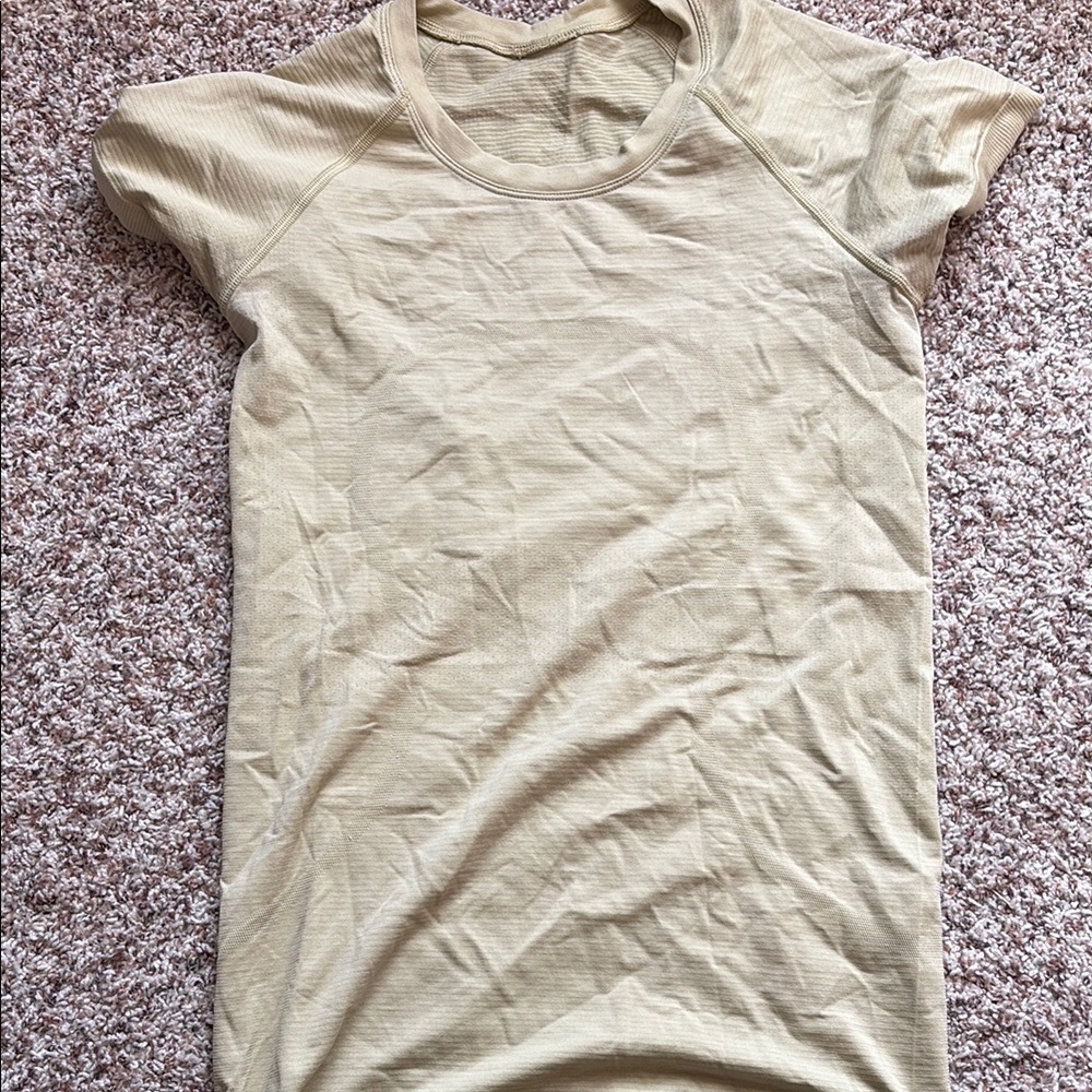 Yellow/ Light green Lululemon Swiftly 2.0 Size 6